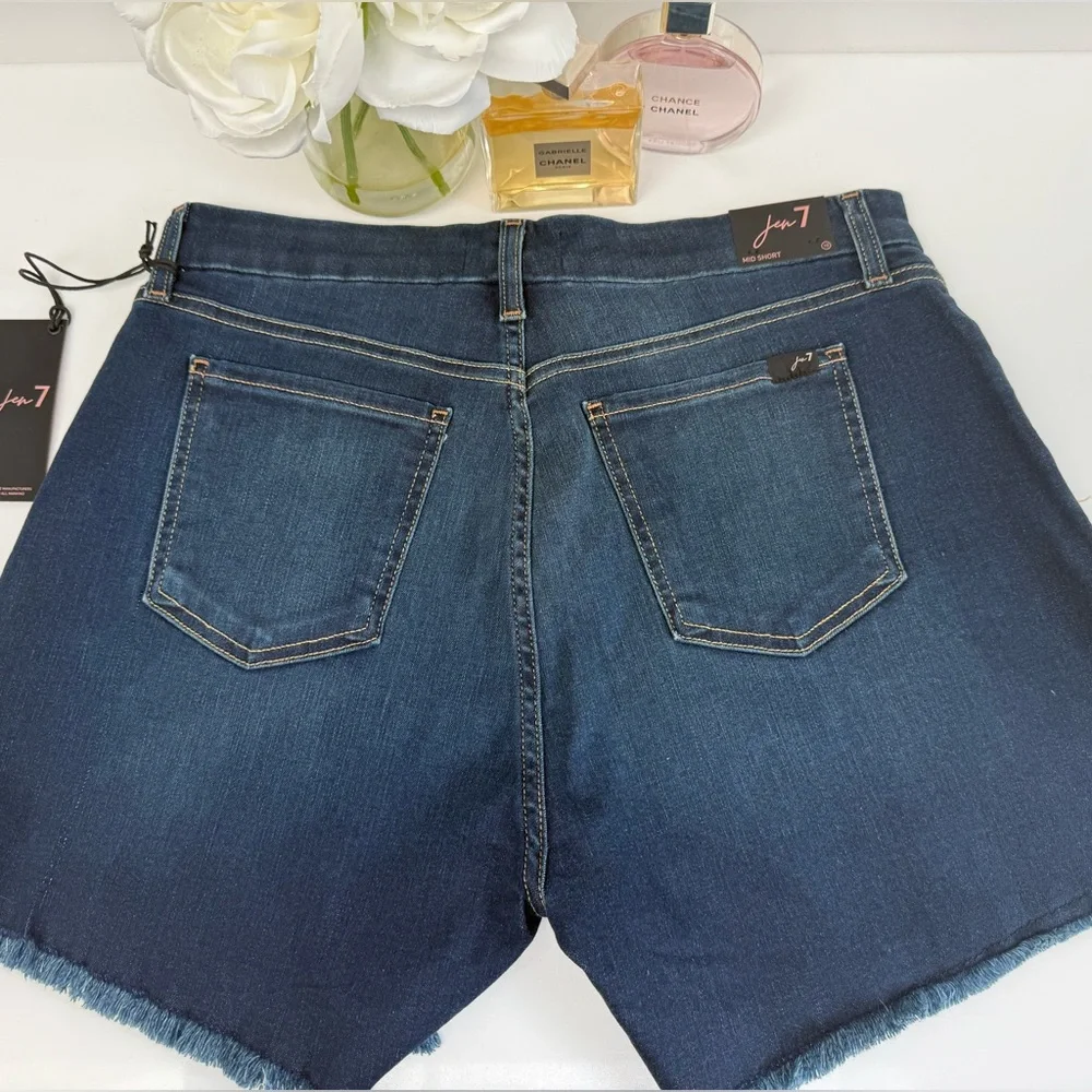 Jen 7 Women’s Denim Shorts